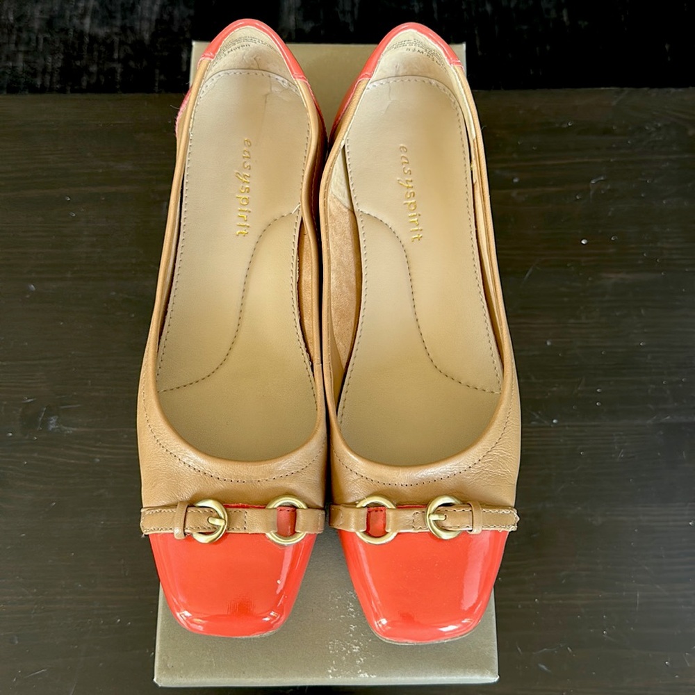 Easy Spirit Leather flats, size 5.5.